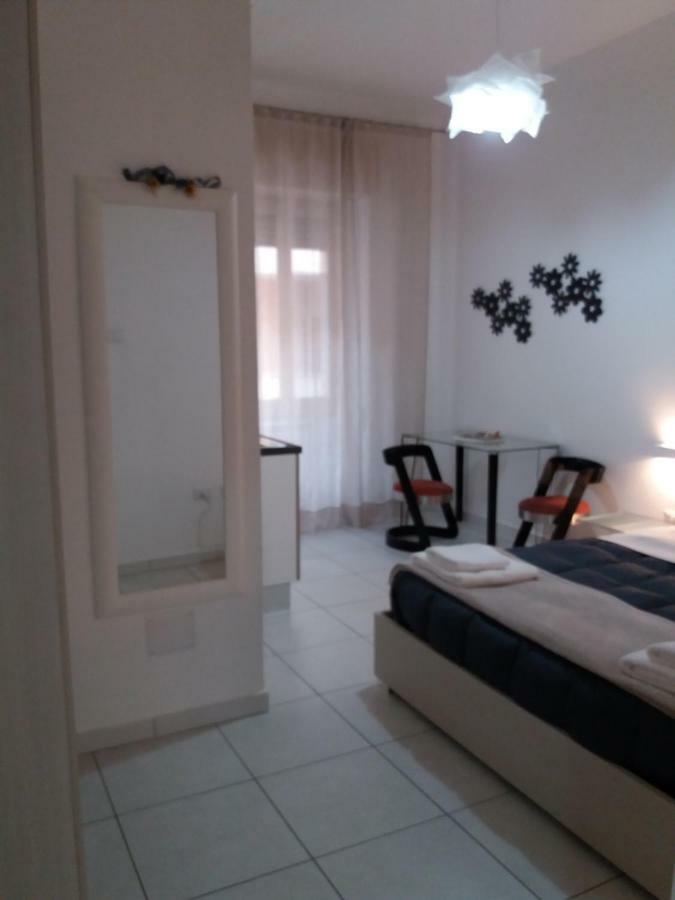 Villa Depandance Machiavelli Cagliari Esterno foto